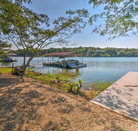 Waterfront Home w/Dock - 8.8Mi to Hot Springs - USA Accommodation