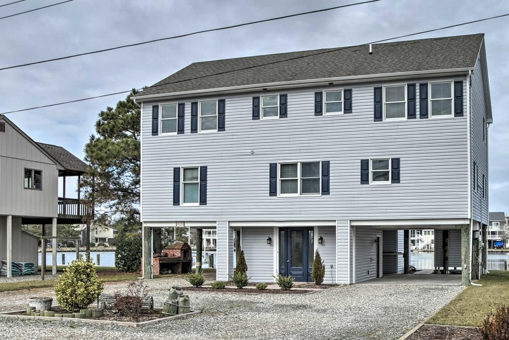 Waterfront House With Deck - Half Mi To Beach! - thumb 0