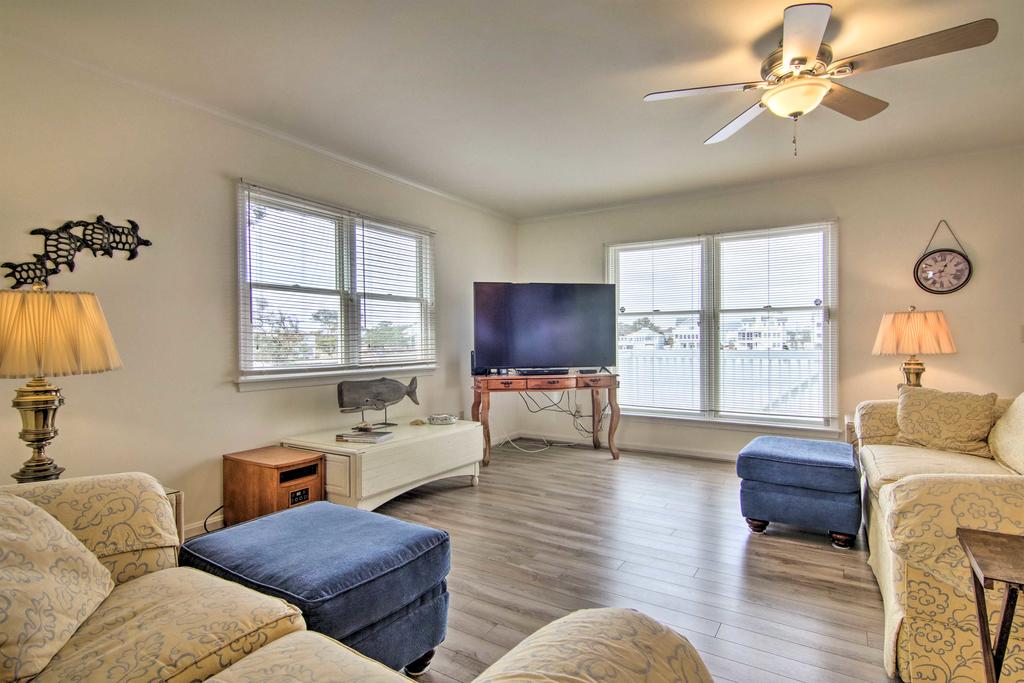 Waterfront House With Deck - Half Mi To Beach! - thumb 3