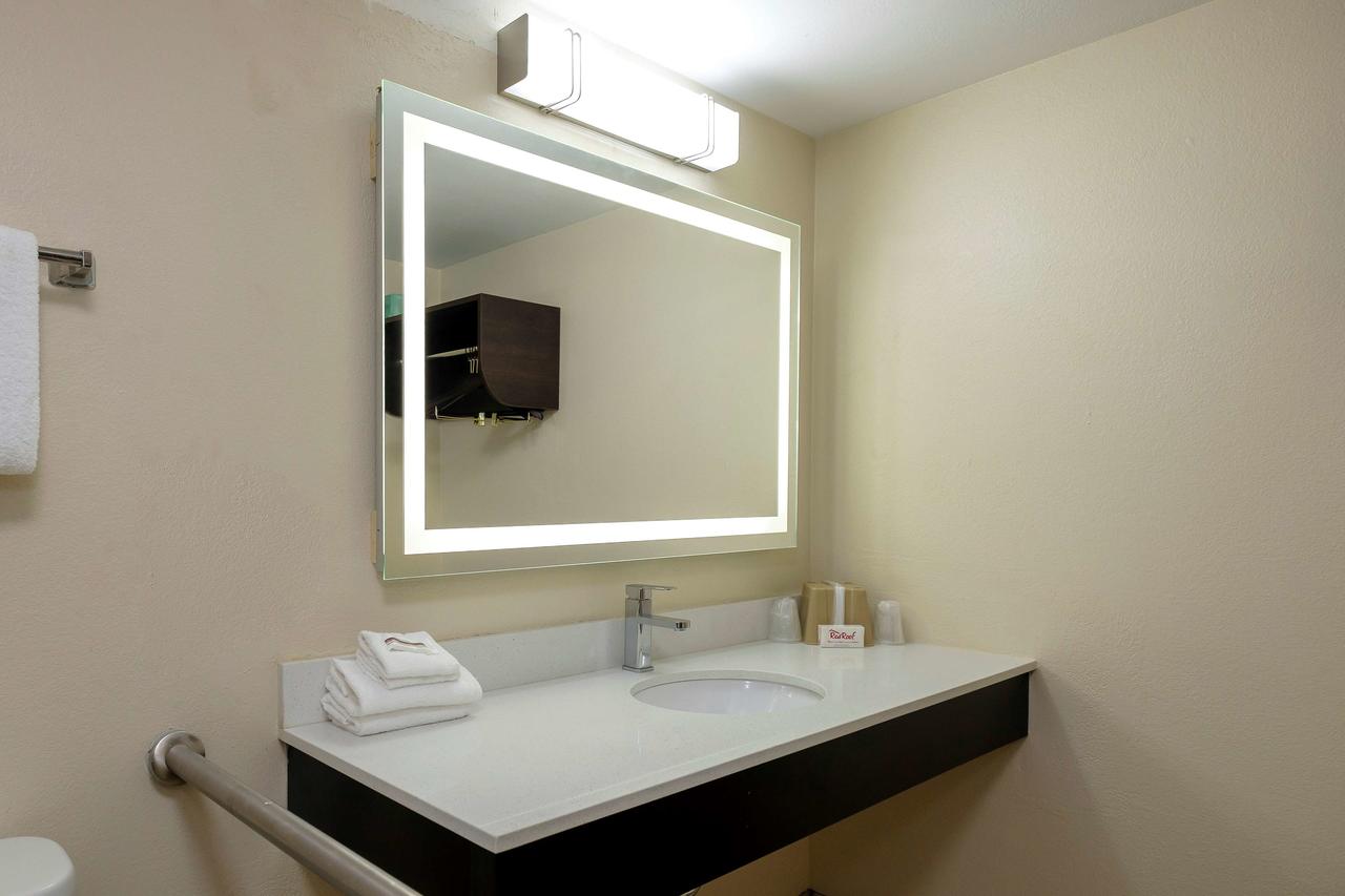 Red Roof Inn Gadsden - thumb 32