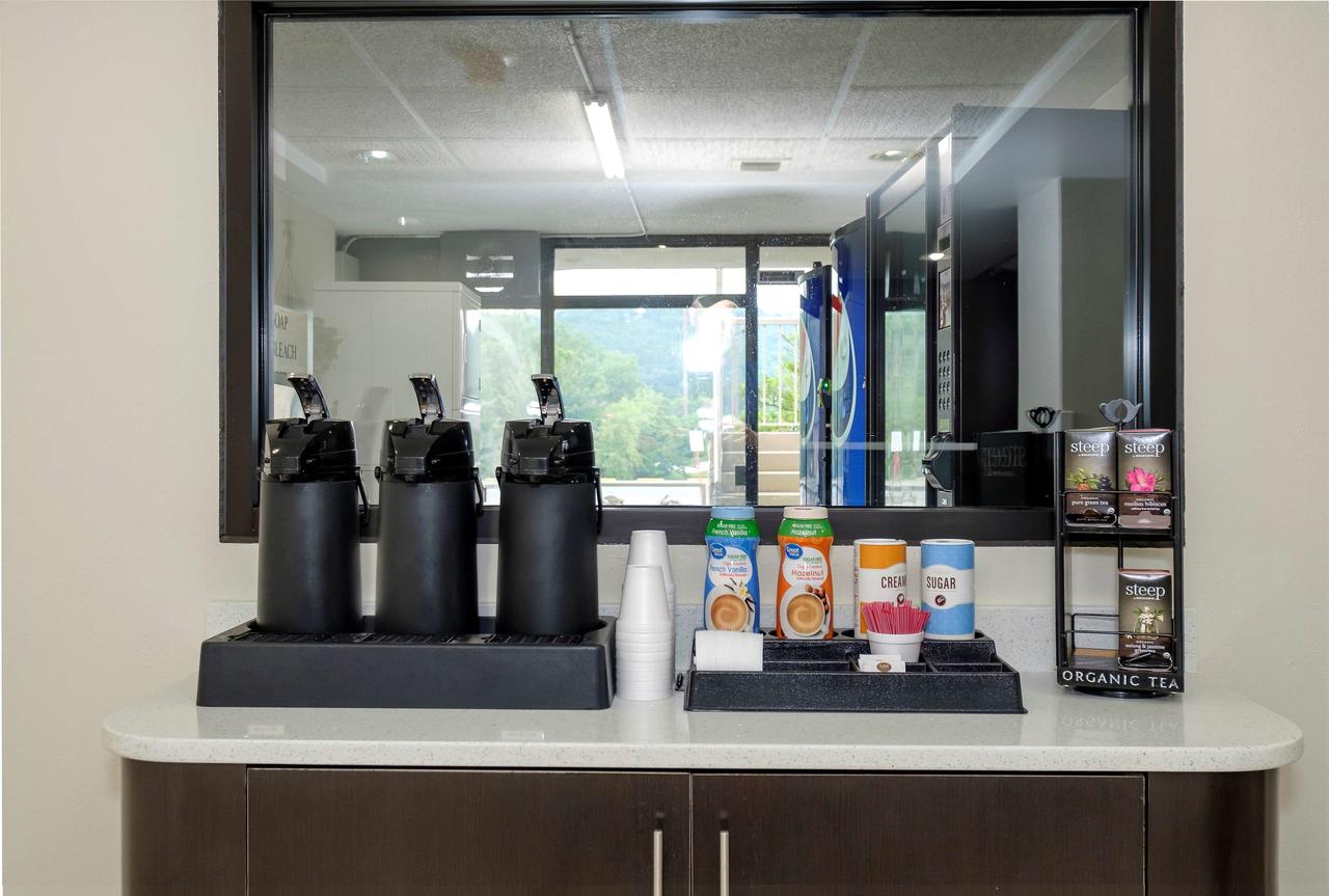 Red Roof Inn Gadsden - thumb 9