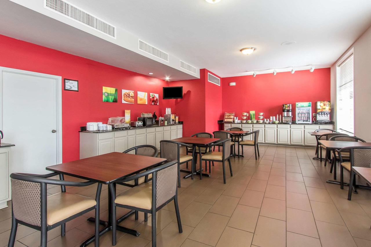 Quality Inn Downtown Historic District - thumb 21