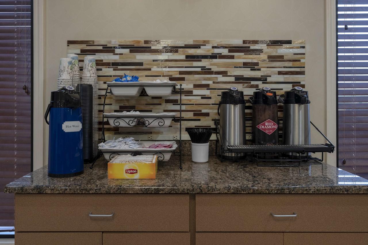 Red Roof Inn & Suites Dothan - thumb 23