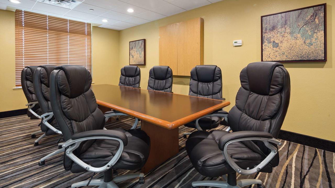 Best Western Plus Birmingham Inn & Suites - thumb 13