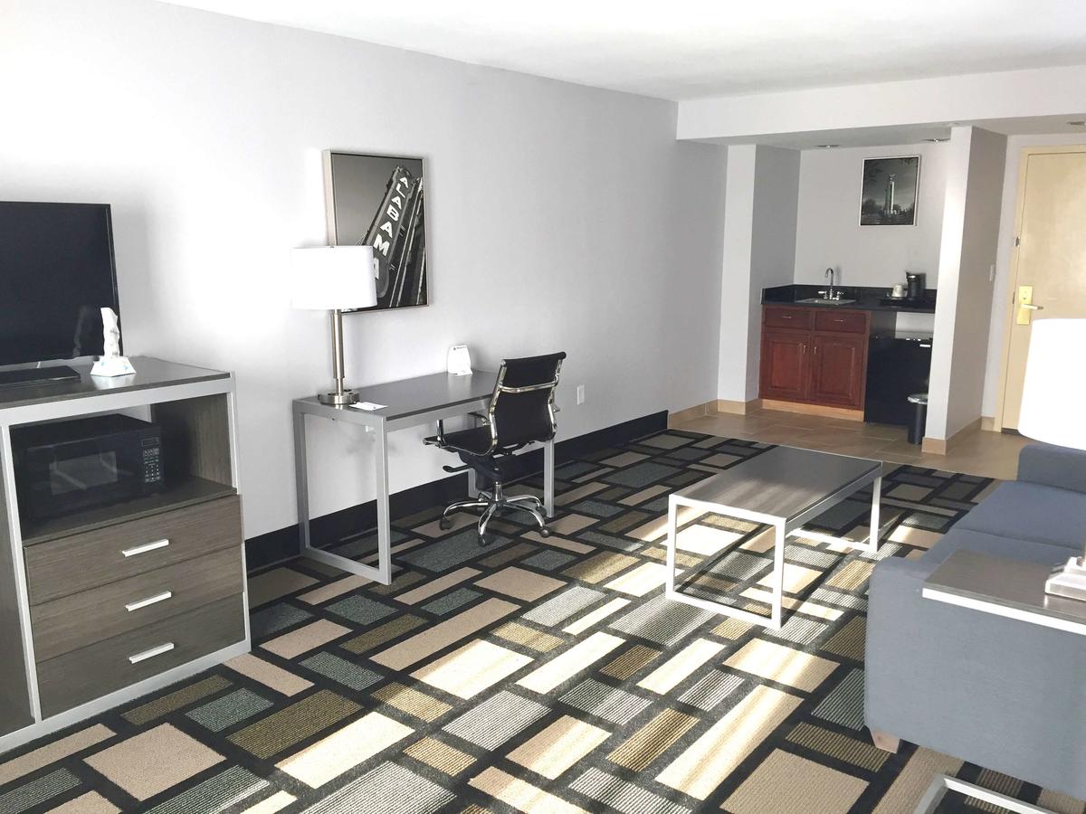 Best Western Plus Birmingham Inn & Suites - thumb 20