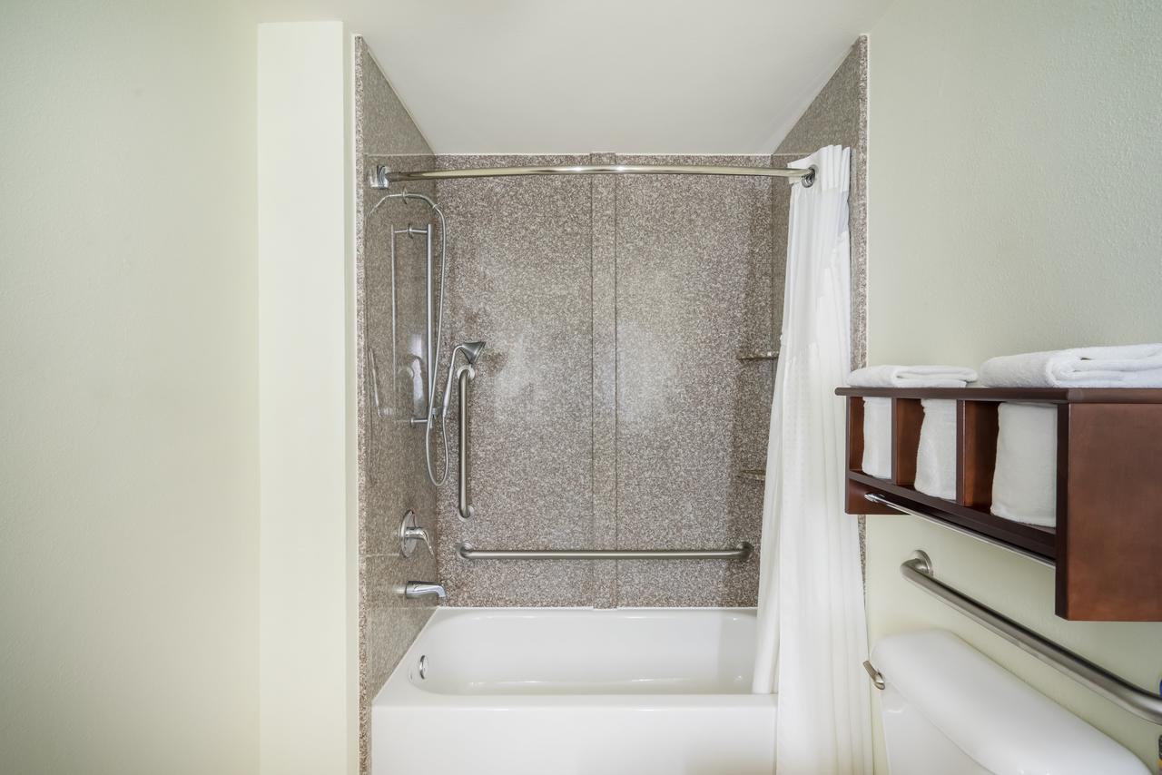 Holiday Inn Express Hotel & Suites Fort Payne - thumb 21