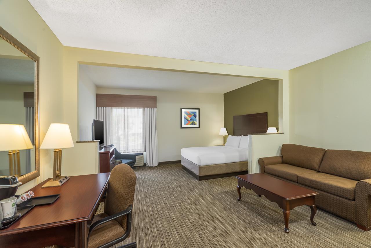 Holiday Inn Express Hotel & Suites Fort Payne - thumb 7