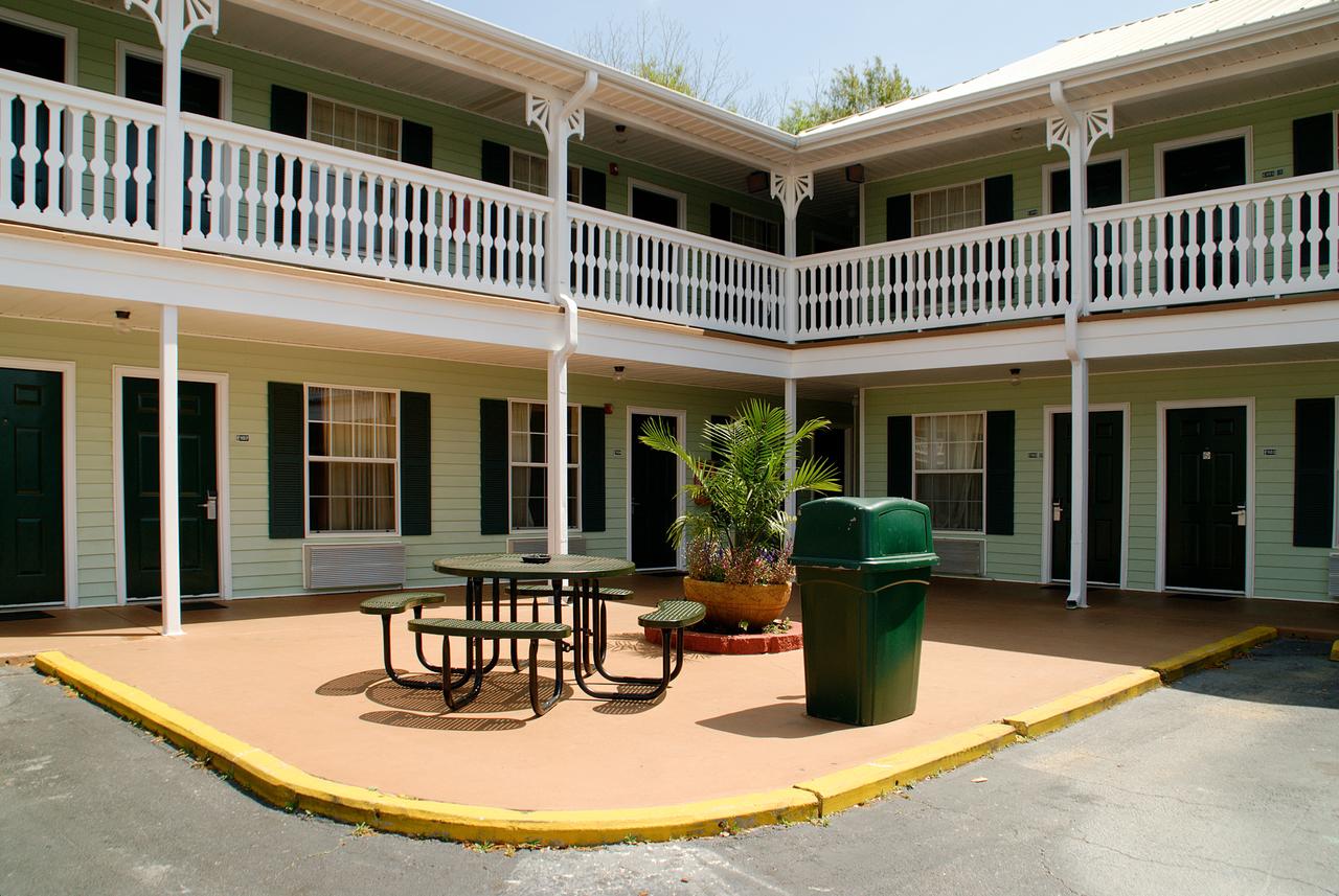 Key West Inn - Fairhope - thumb 26