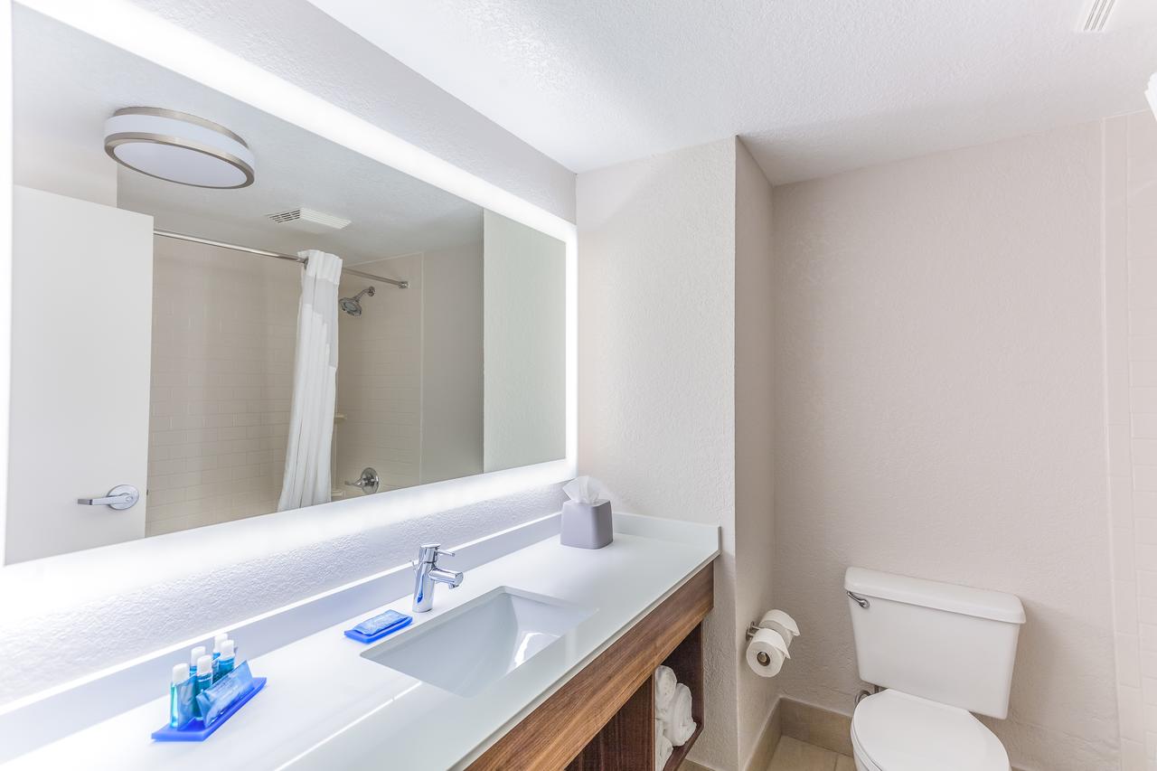 Holiday Inn Express Orange Beach - On The Beach - thumb 2