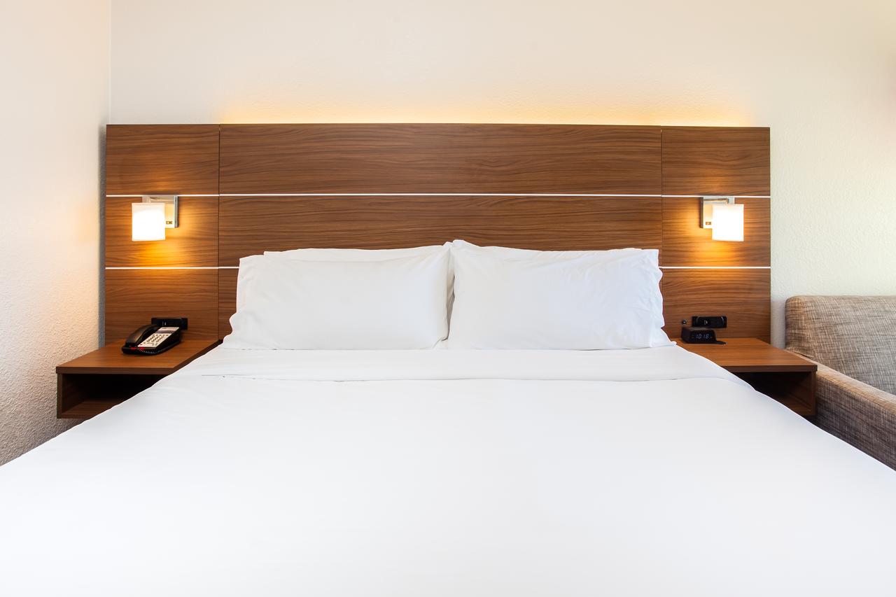 Holiday Inn Express Orange Beach - On The Beach - thumb 15