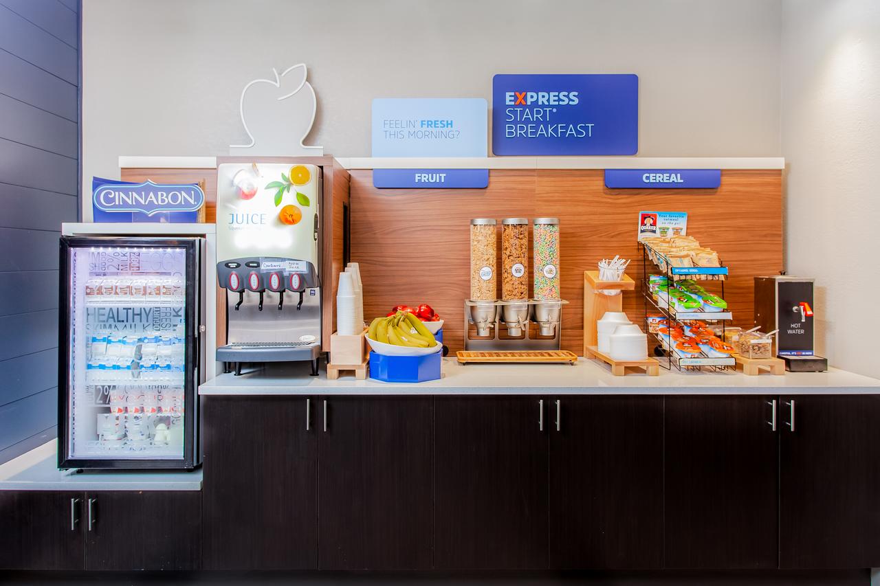 Holiday Inn Express Orange Beach - On The Beach - thumb 24