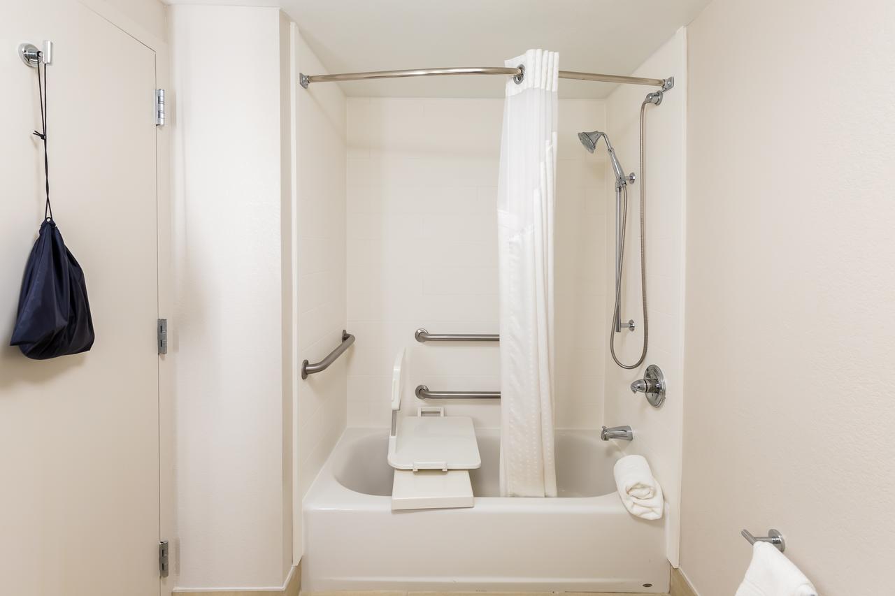 Holiday Inn Express Orange Beach - On The Beach - thumb 3