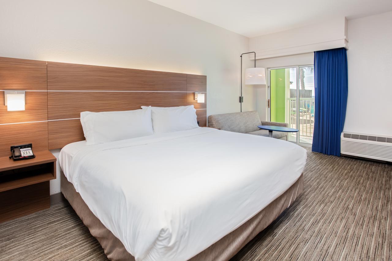 Holiday Inn Express Orange Beach - On The Beach - thumb 4