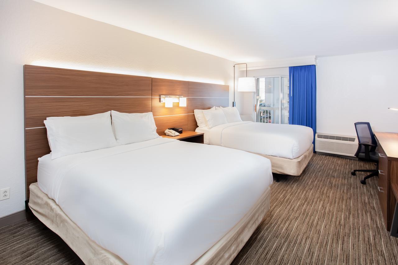 Holiday Inn Express Orange Beach - On The Beach - thumb 20