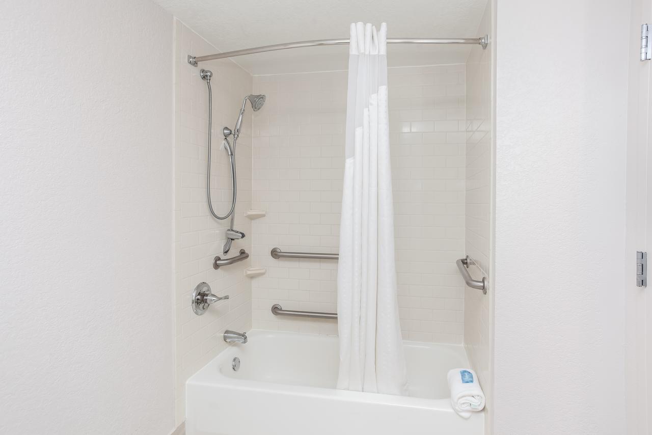 Holiday Inn Express Orange Beach - On The Beach - thumb 22