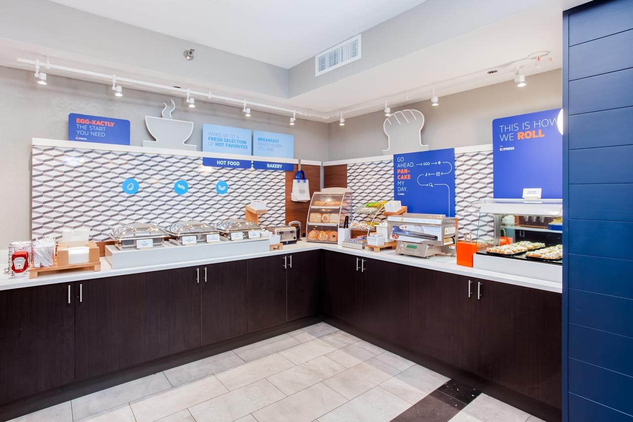 Holiday Inn Express Orange Beach - On The Beach - thumb 25