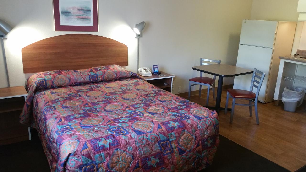 InTown Suites Extended Stay Birmingham AL - Southpark Drive - thumb 7