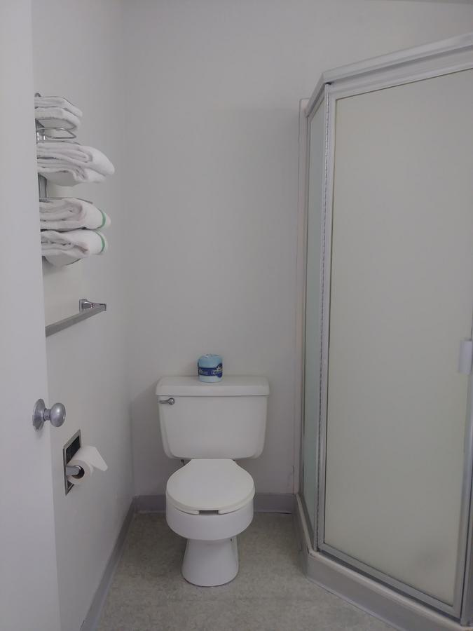 Port City Motel - thumb 6