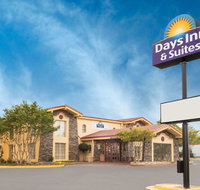 Days Inn  Suites by Wyndham Huntsville Spacecenter - USA Accommodation