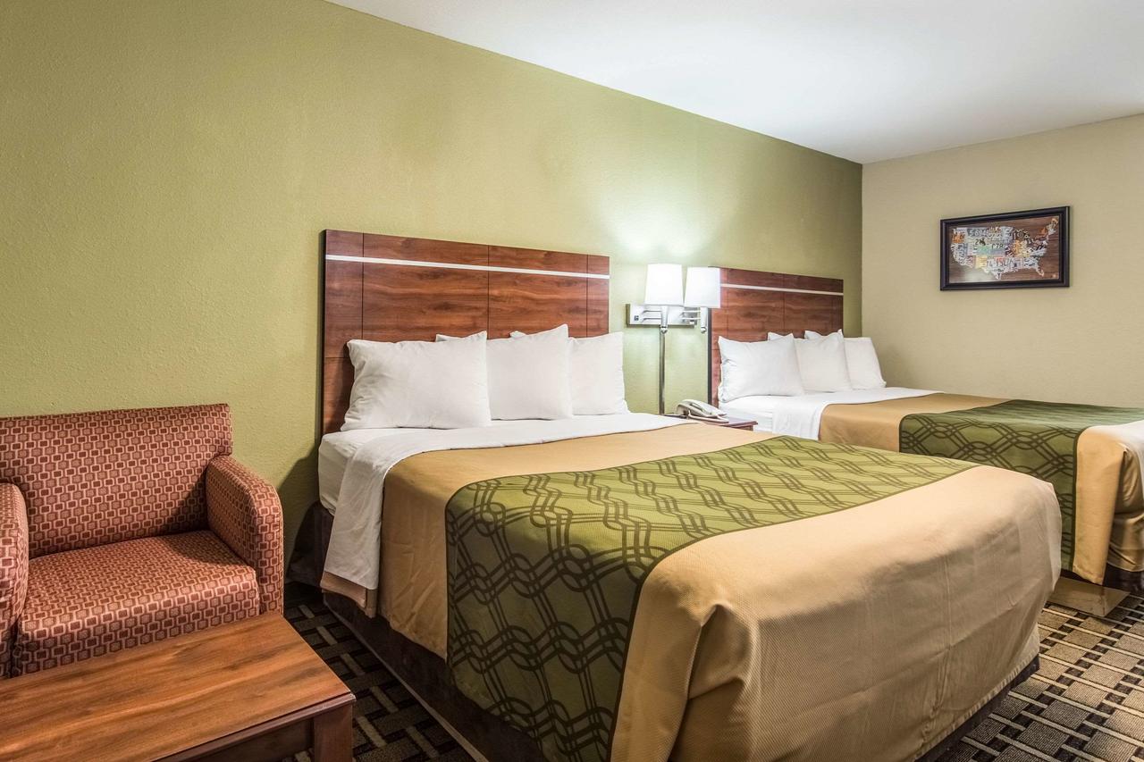 Econo Lodge - thumb 16