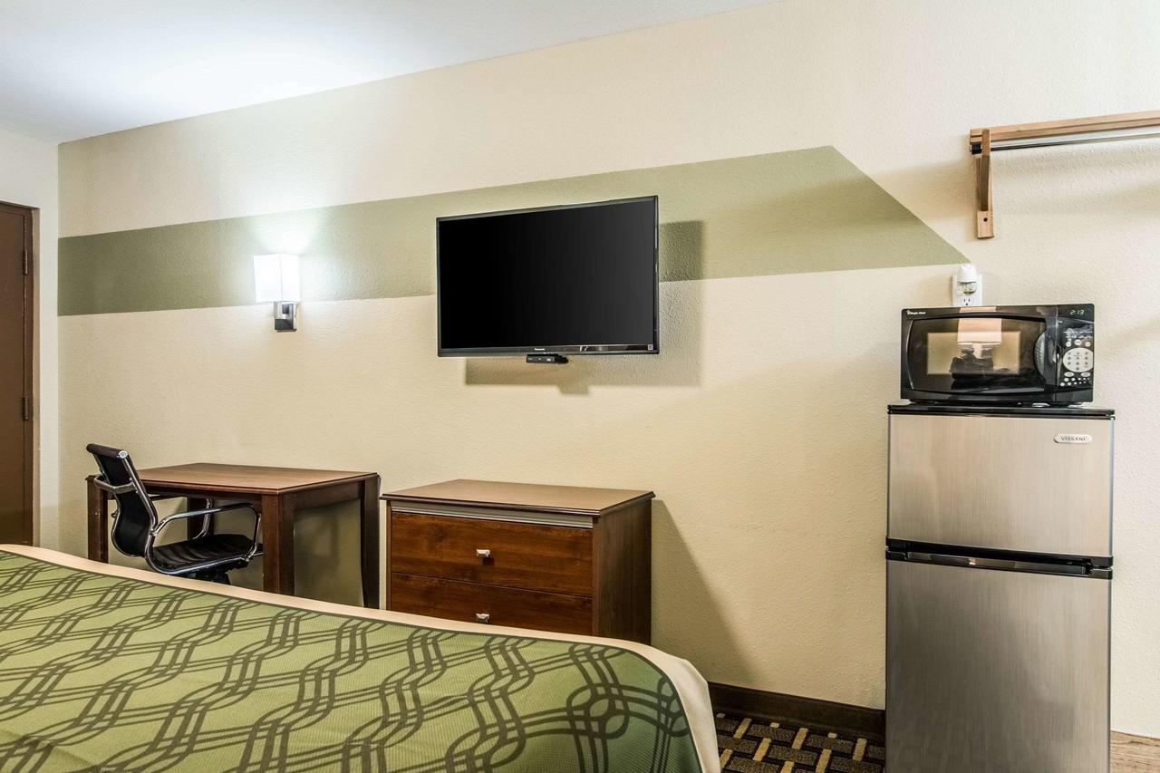 Econo Lodge - thumb 8