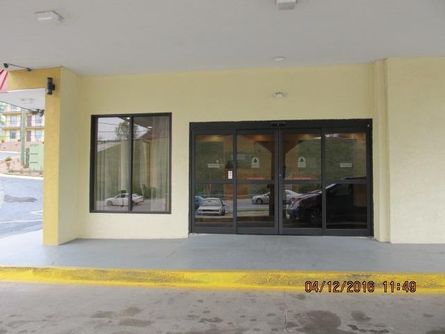 Econo Lodge - thumb 16