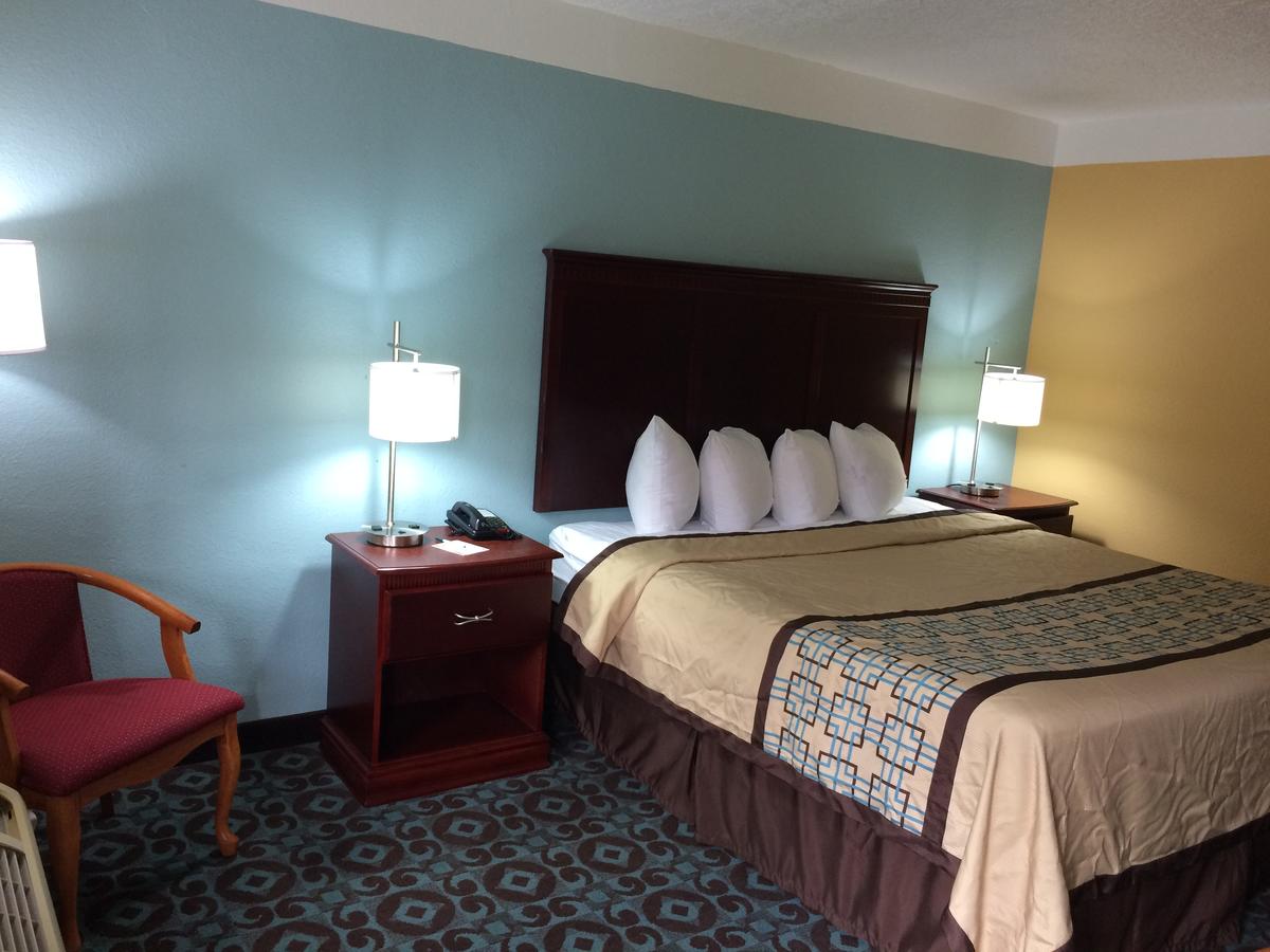 Econo Lodge - thumb 9