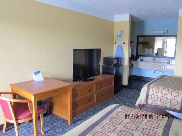 Econo Lodge - thumb 15