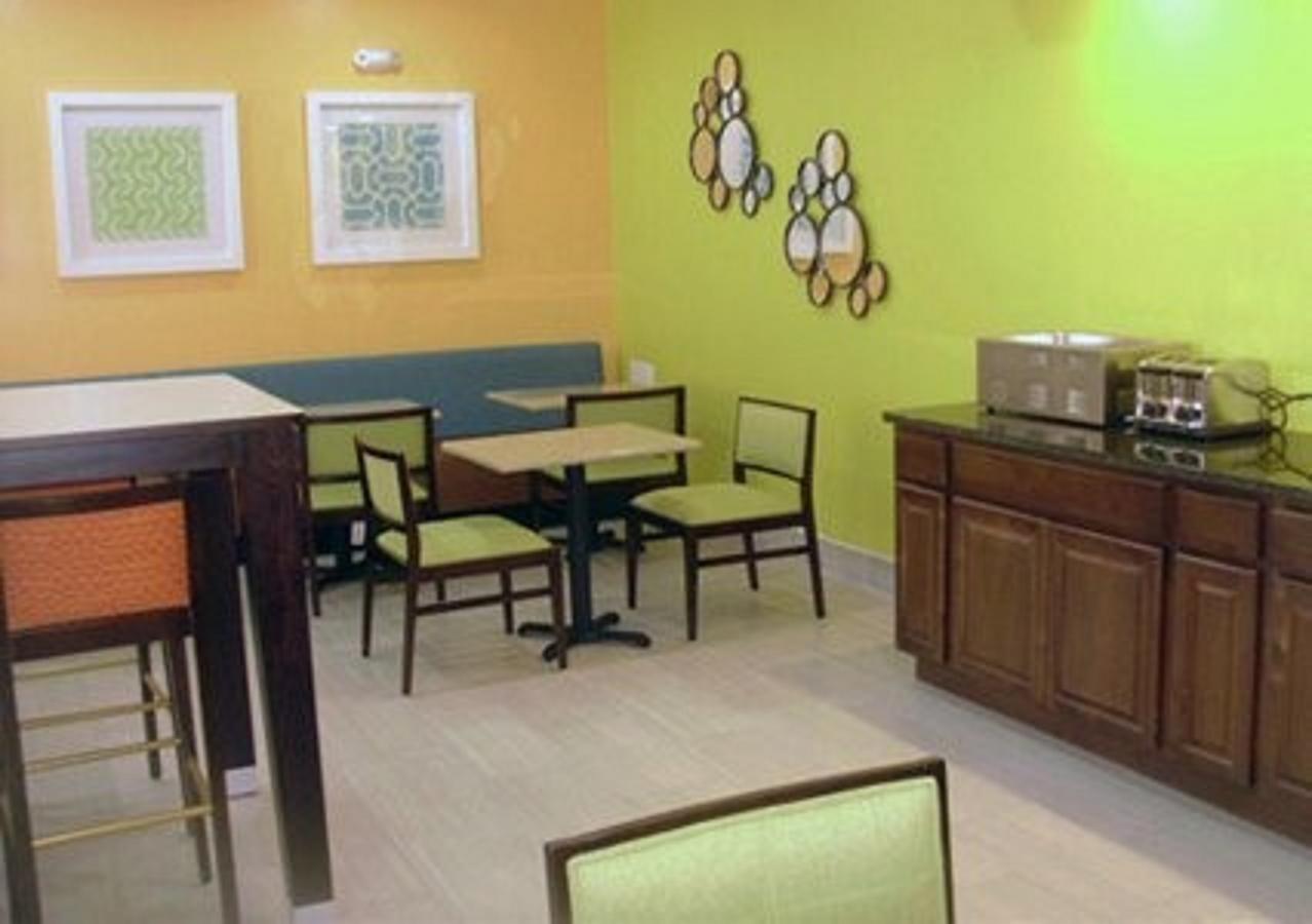 Econo Lodge - thumb 5