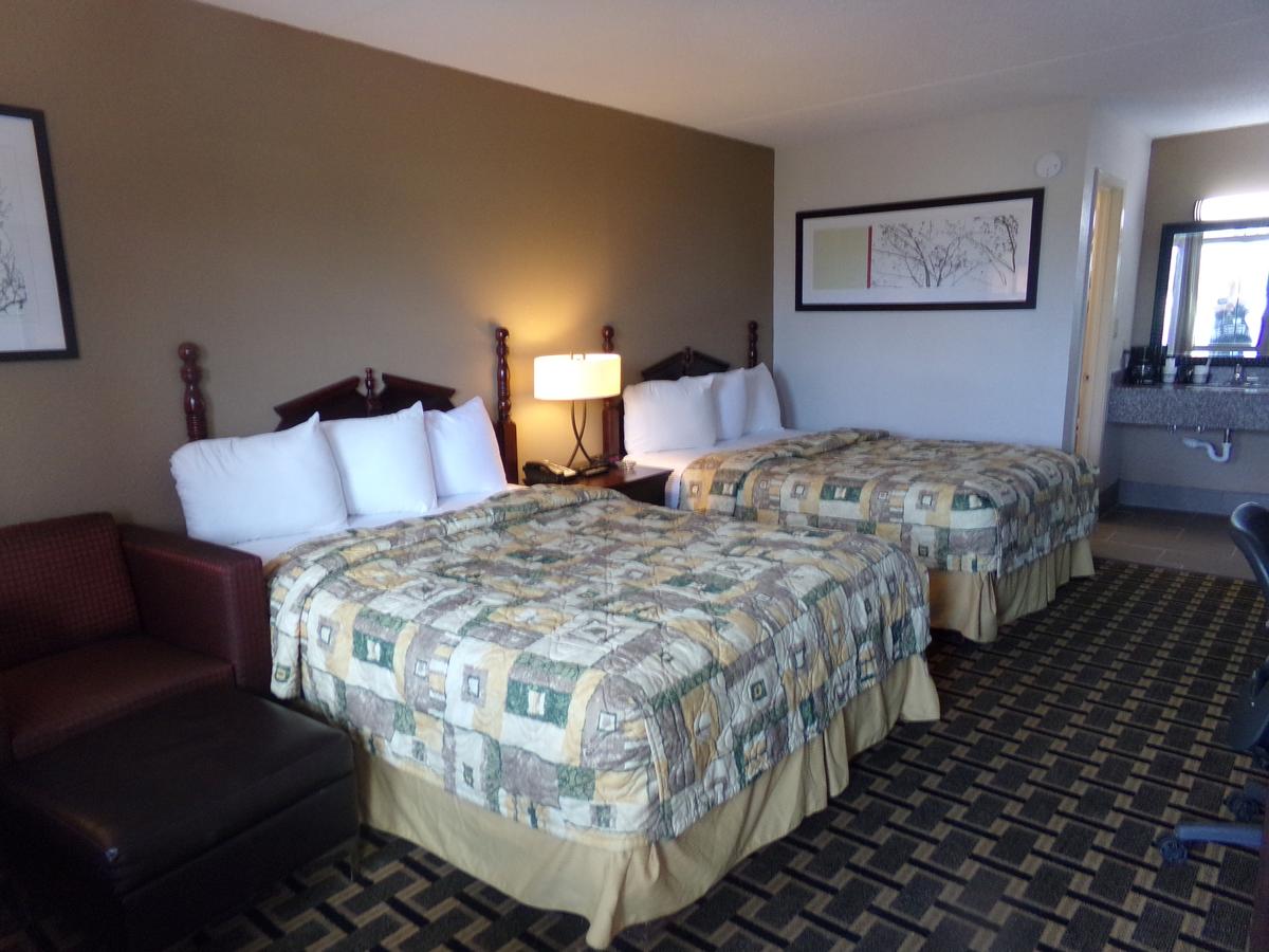 Regency Inn - thumb 6