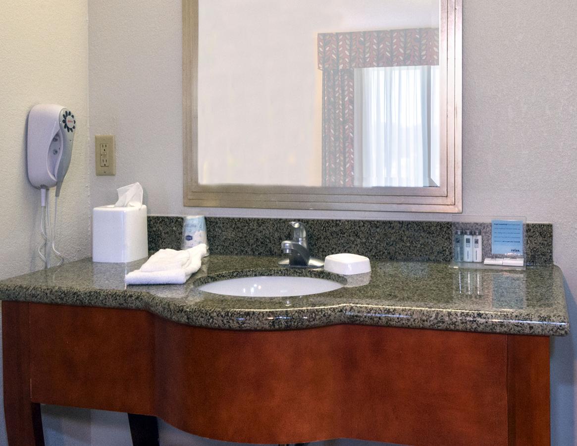 Hampton Inn & Suites Mobile I-65@ Airport Boulevard - thumb 26