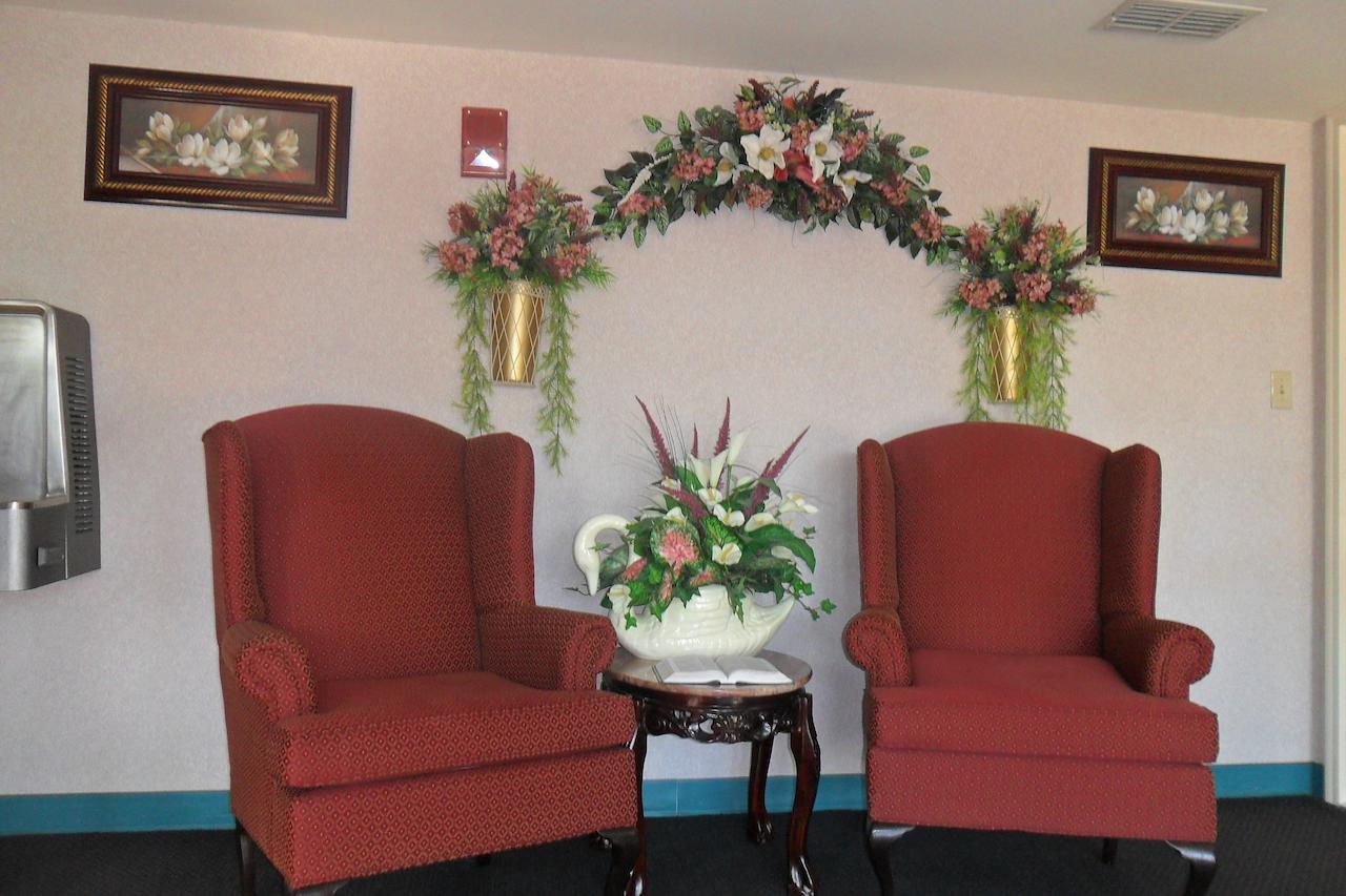 Luxury Inn & Suites - thumb 17