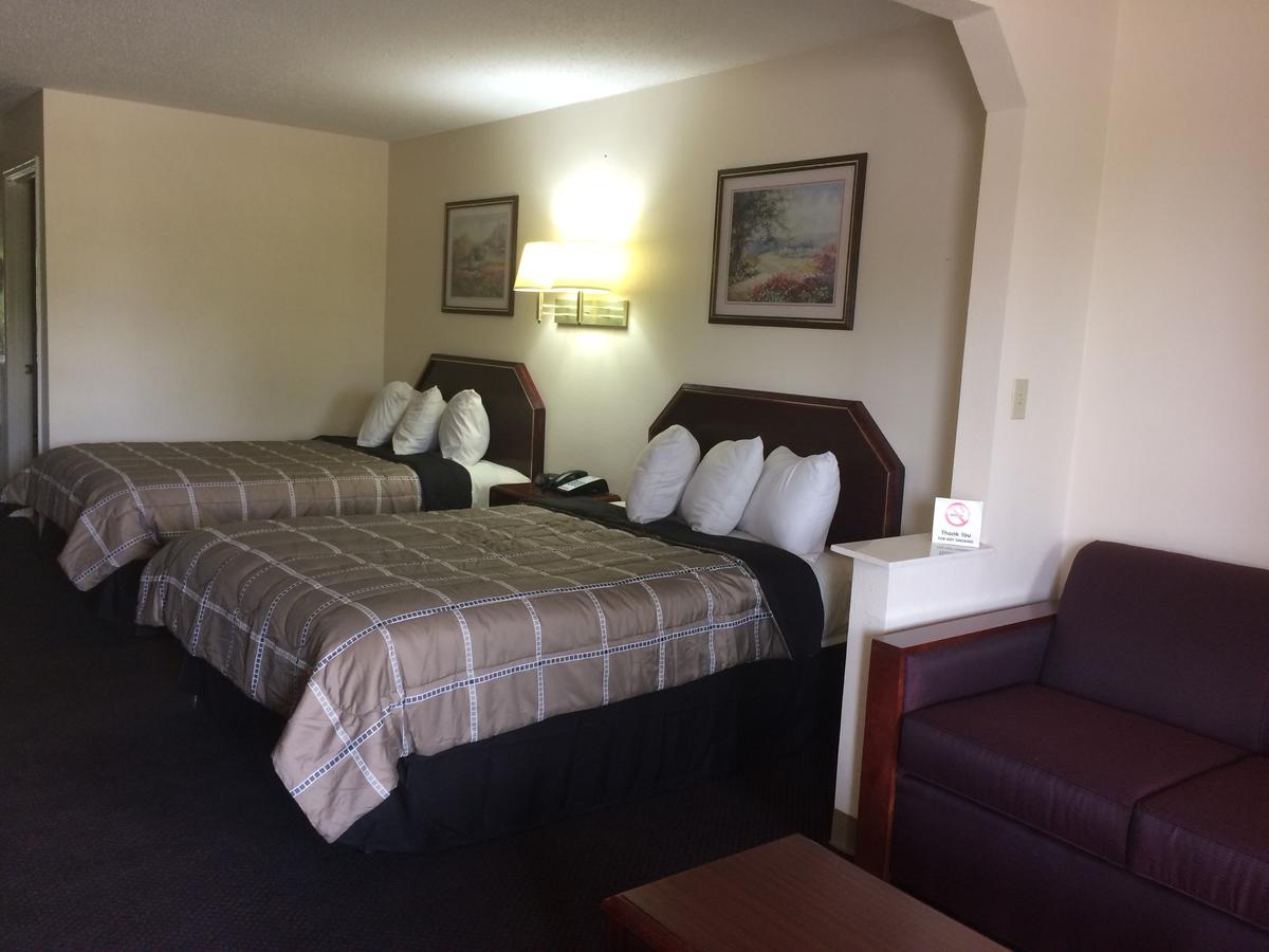 Luxury Inn & Suites - thumb 9