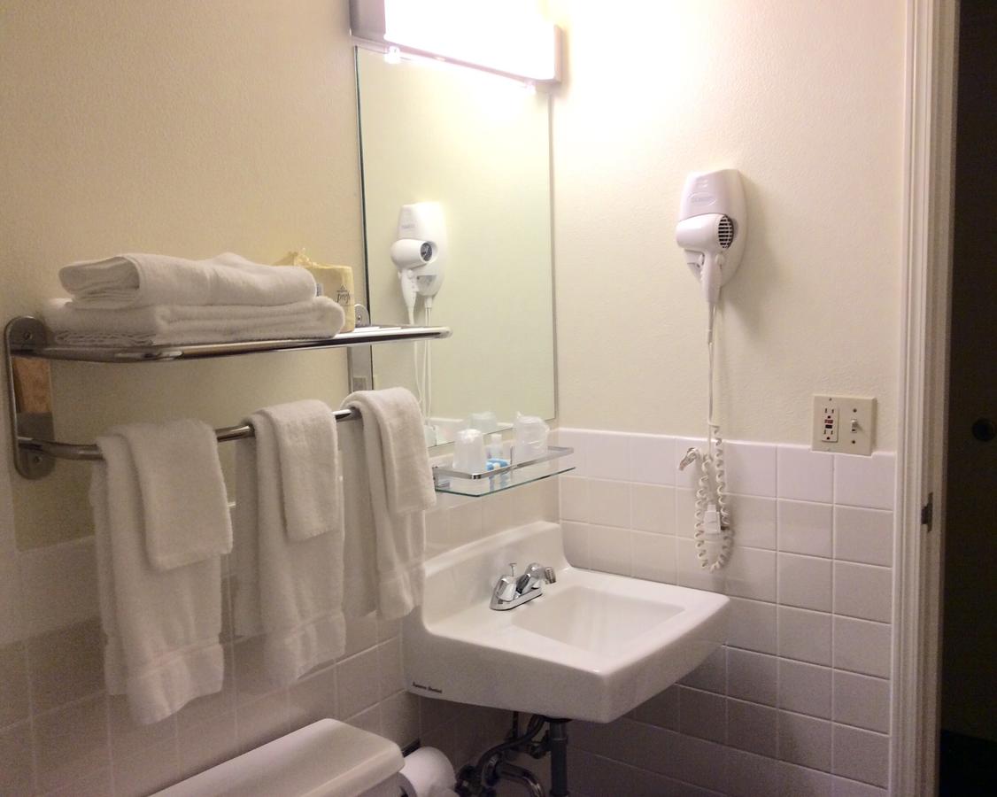 Shelikof Lodge - thumb 32