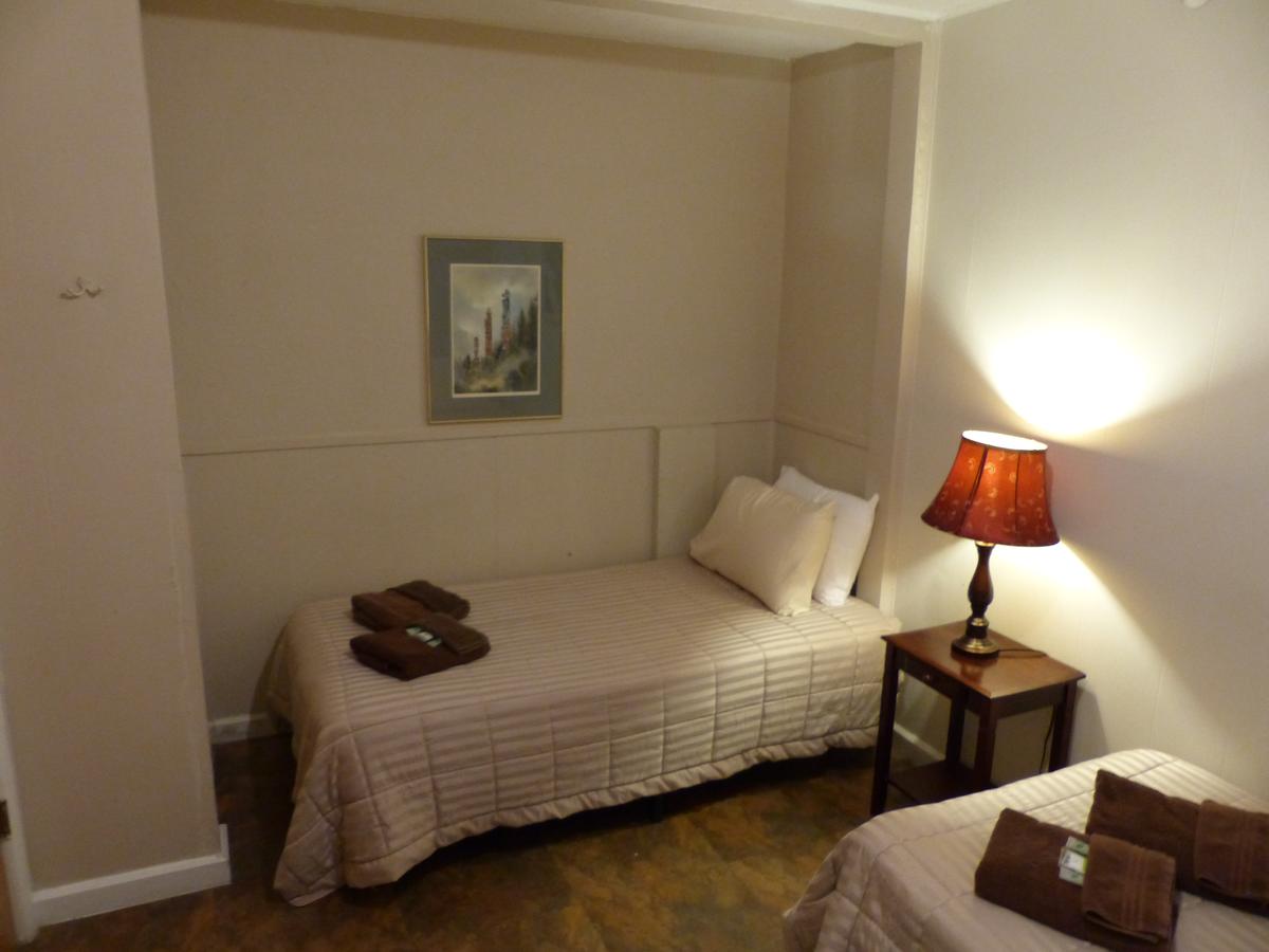 Bent Prop Inn & Hostel Of Alaska - Downtown - thumb 7