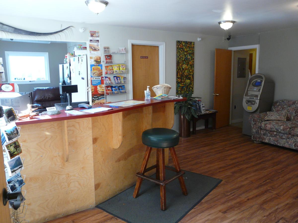 Bent Prop Inn & Hostel Of Alaska - Downtown - thumb 24