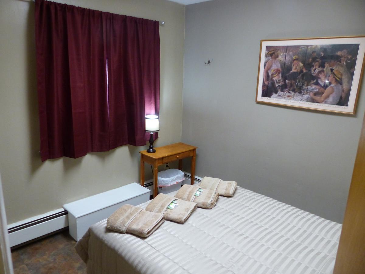 Bent Prop Inn & Hostel Of Alaska - Downtown - thumb 6