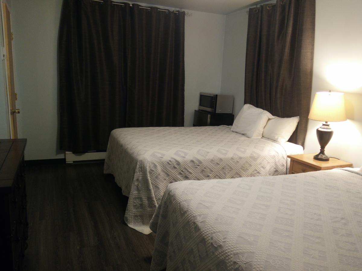 Marina Motel - thumb 2