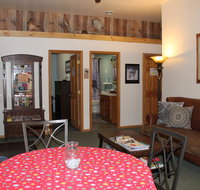Moose Tracks B  B - USA Accommodation