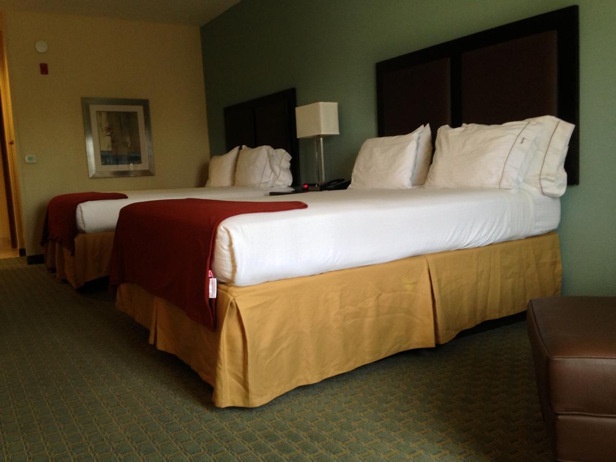 Holiday Inn Express Surprise - thumb 26