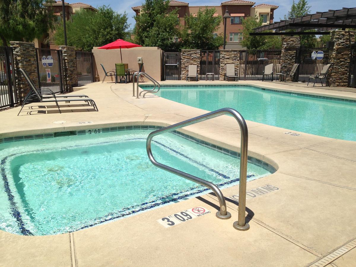 Holiday Inn Express Surprise - thumb 15