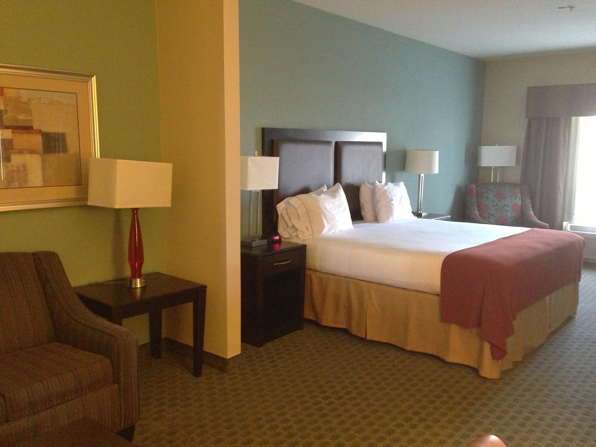 Holiday Inn Express Surprise - thumb 27