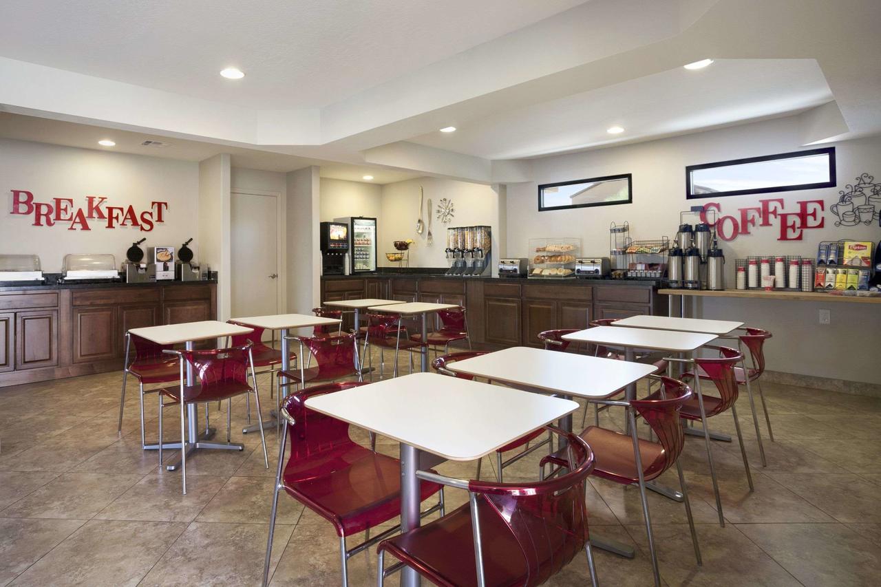 Ramada By Wyndham Tempe/At Arizona Mills Mall - thumb 39