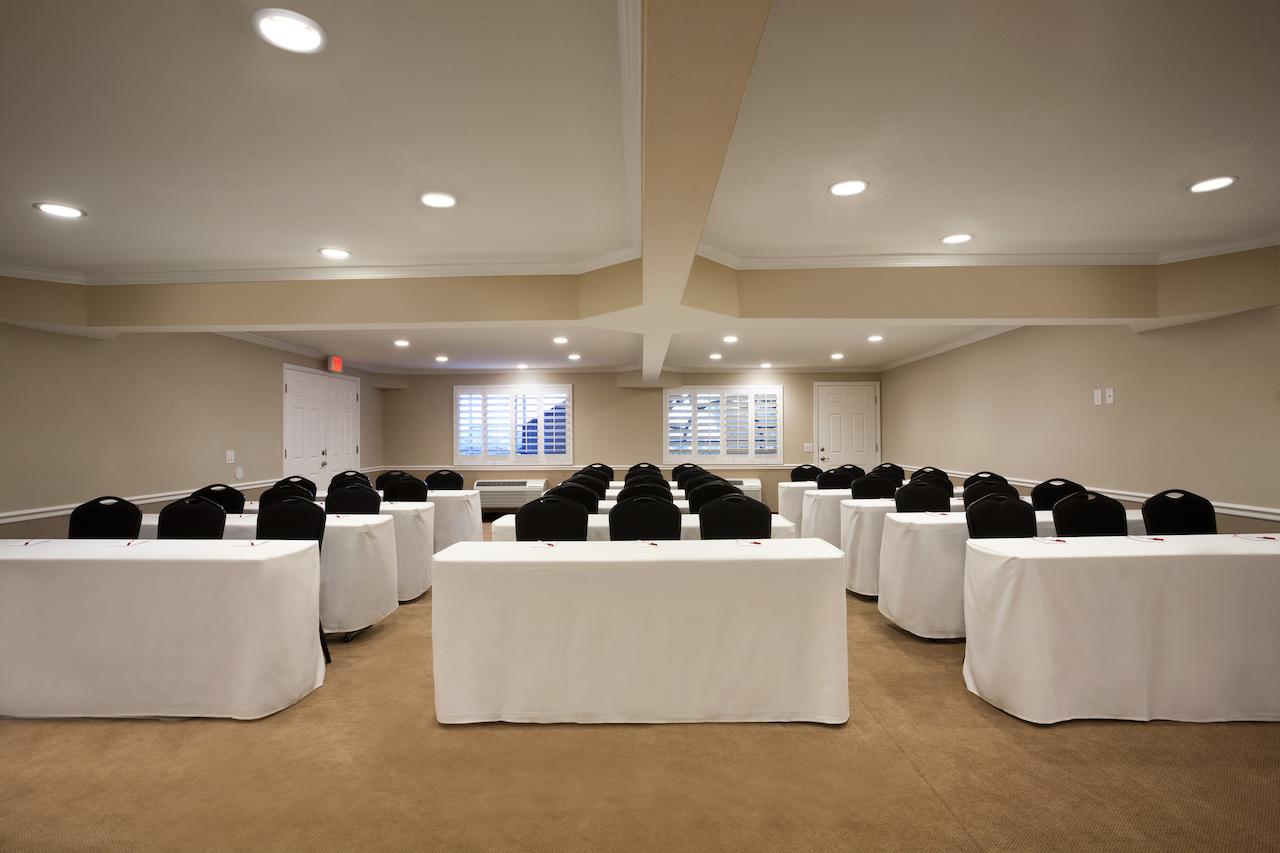 Ramada By Wyndham Tempe/At Arizona Mills Mall - thumb 30