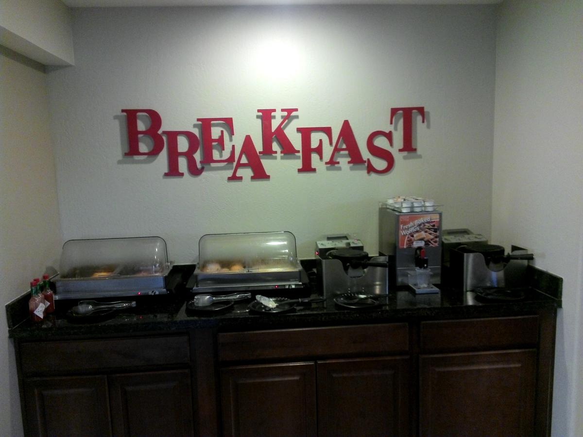 Ramada By Wyndham Tempe/At Arizona Mills Mall - thumb 35