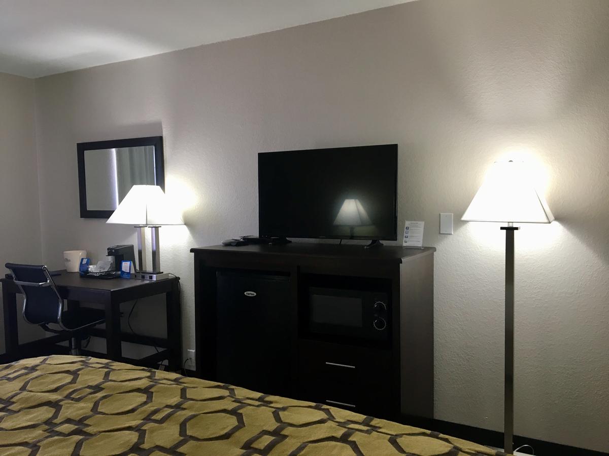 Baymont By Wyndham Phoenix I-10 Near 51st Ave - thumb 18