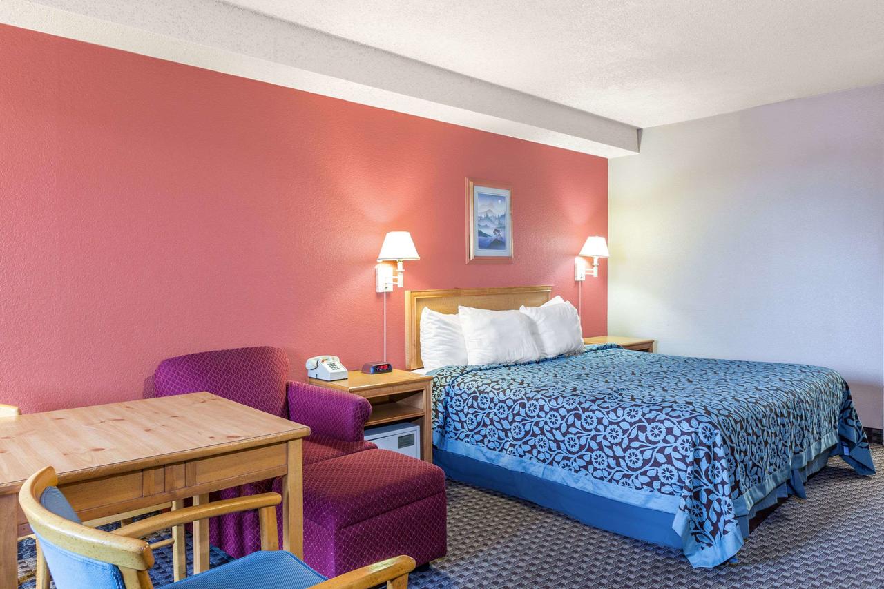 Days Inn By Wyndham Flagstaff - West Route 66 - thumb 31