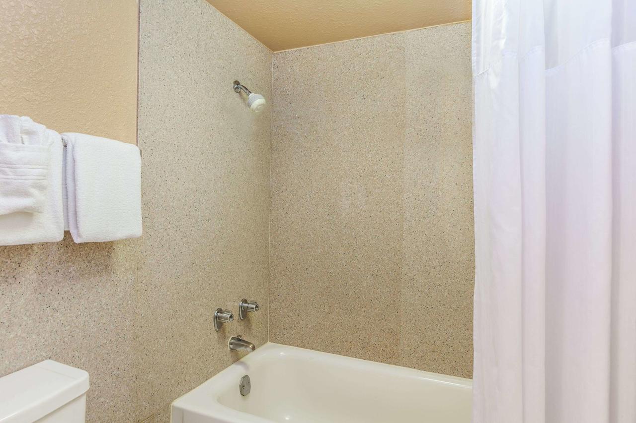 Days Inn By Wyndham Flagstaff - West Route 66 - thumb 32