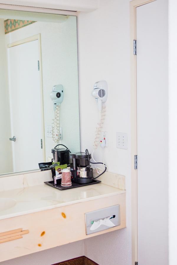 Los Viajeros Inn - thumb 20