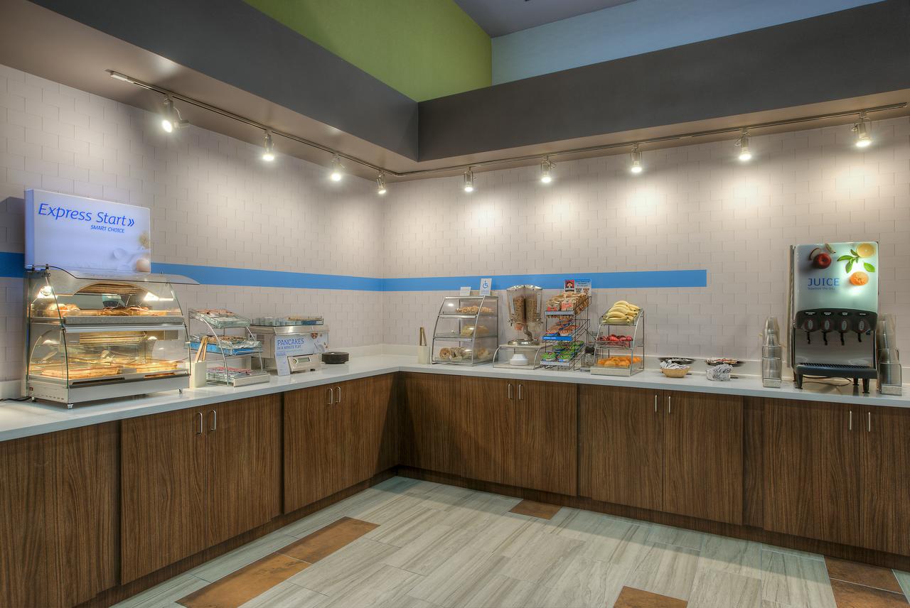 Holiday Inn Express Hotel & Suites Tempe - thumb 9